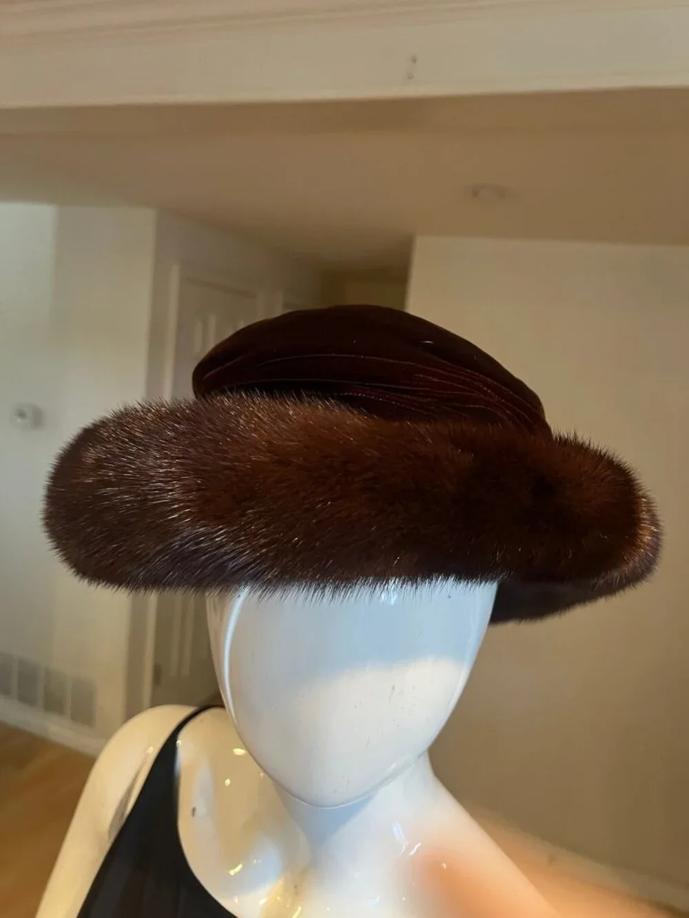 VINTAGE ERIC JAVITS VELVET MINK TRIM HAT - Picture 2 of 6
